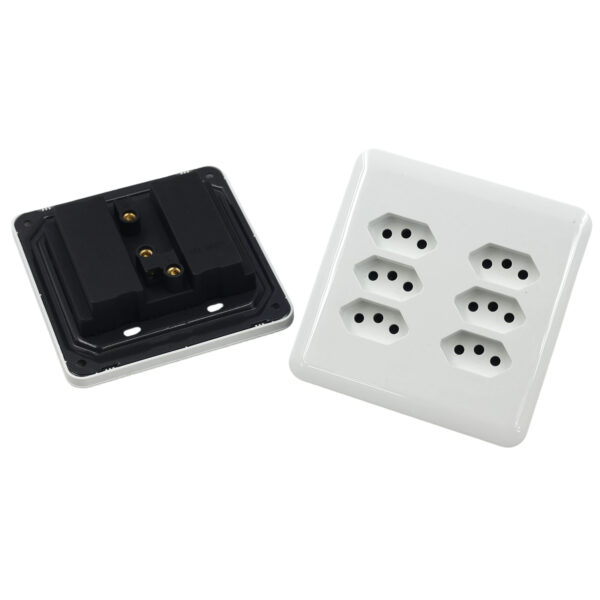 6*euro socket only 4*4 AY299-715