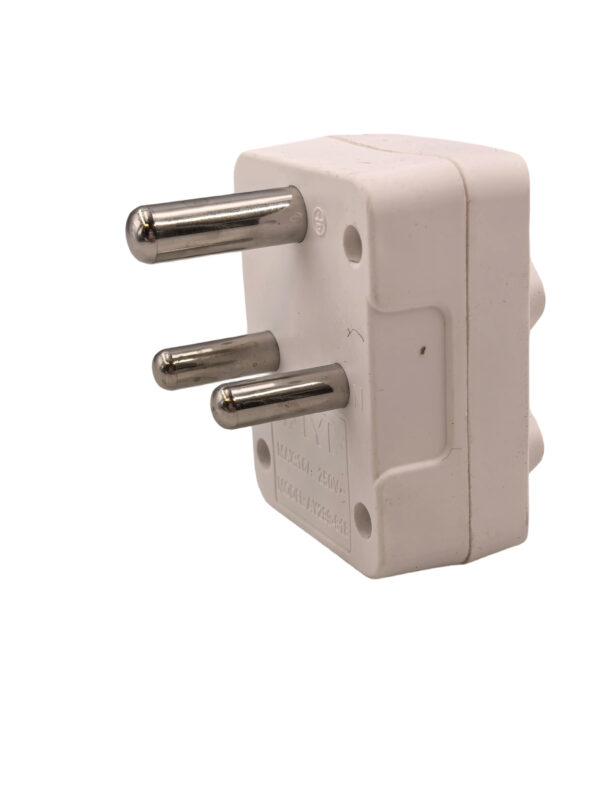 PLUG AY299-818