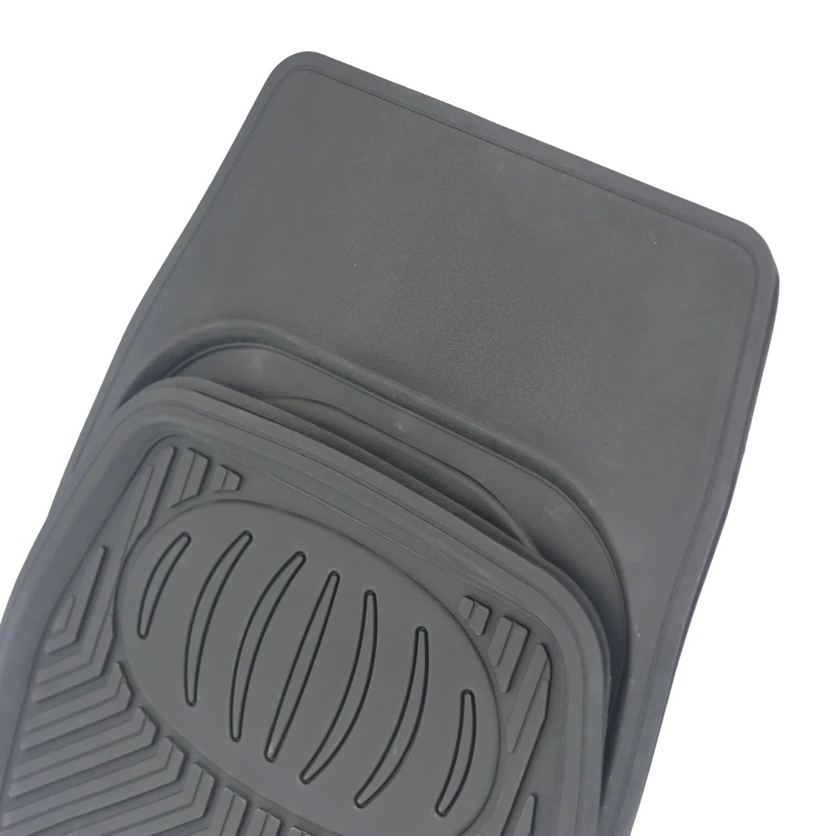Universal Black Rubber Car Floor Mat Set – 4 Piece AY032-002 - Image 4