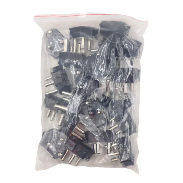 16A PLUG AY299-823